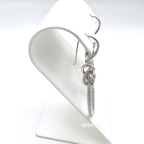 NWT Judith Ripka Eternity Interlocking Knot Hoop Earrings - Picture 3 of 11